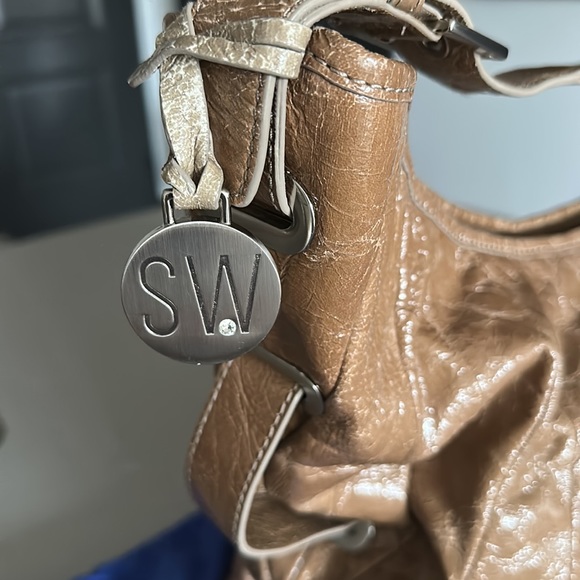 Stuart Weitzman Vintage Tan Crackle Leather Hobo Bag With Bag Charm and Dust Bag - Picture 3 of 12